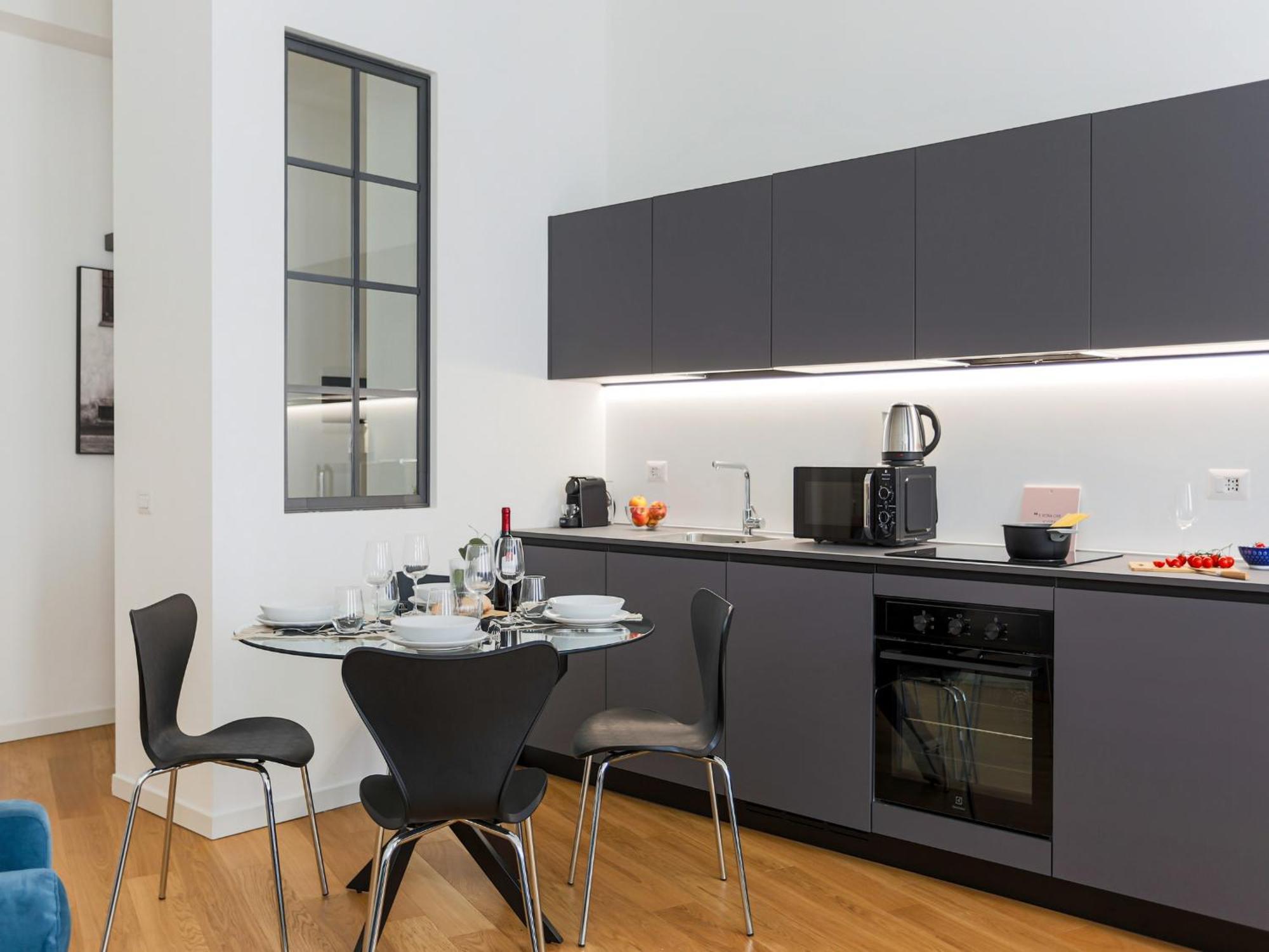 The Best Rent - Modern One Bedroom Apartment In San Babila Milano Exteriör bild