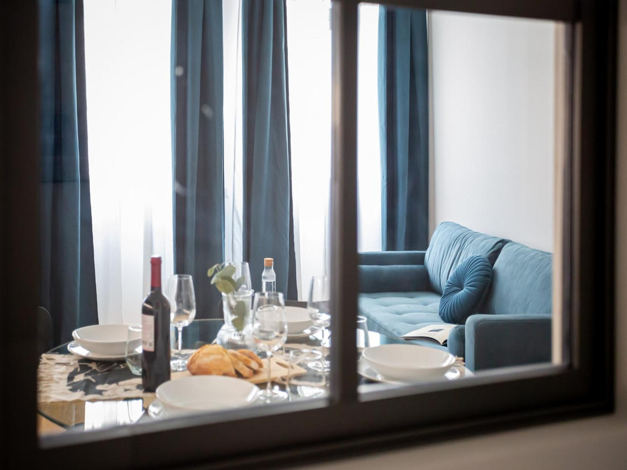The Best Rent - Modern One Bedroom Apartment In San Babila Milano Exteriör bild