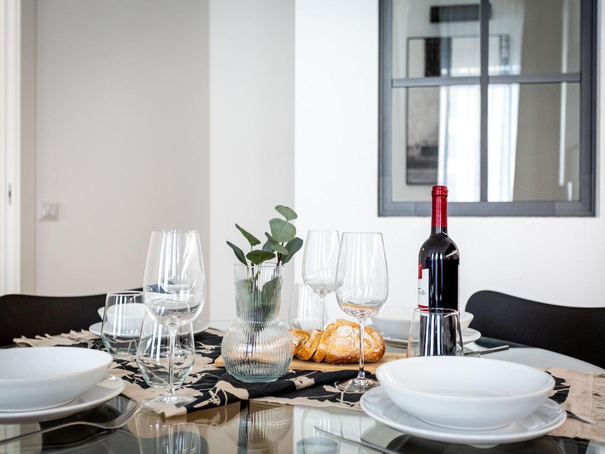 The Best Rent - Modern One Bedroom Apartment In San Babila Milano Exteriör bild