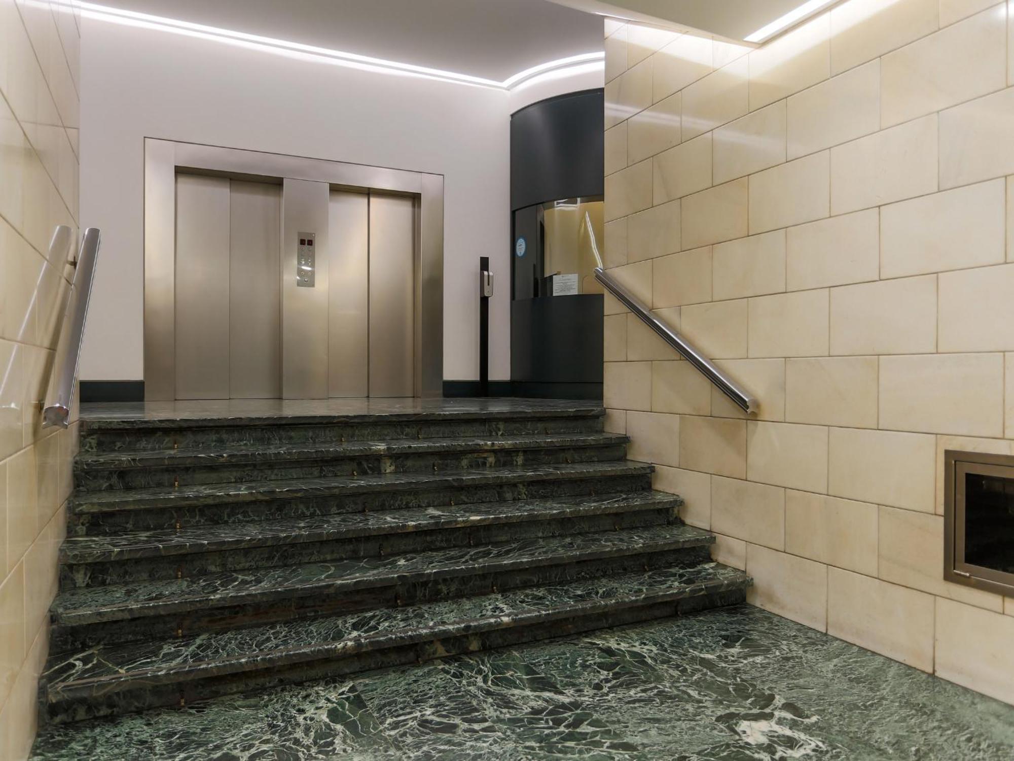 The Best Rent - Modern One Bedroom Apartment In San Babila Milano Exteriör bild
